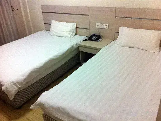 Шанхай: Jinqilin Hostel (Shanghai Waigaoqiao Free Trade Zone)