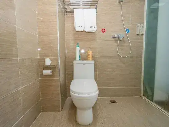 Ухань: Qingcheng Jushang Yite Hotel (Peace Park Subway Station)