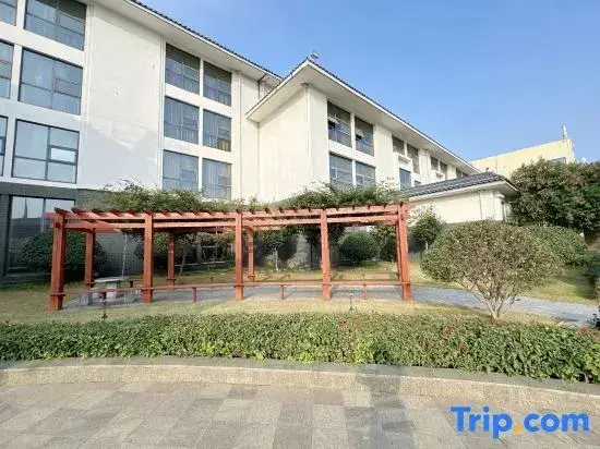 Линьи: Linyi Hotel (Development Zone)