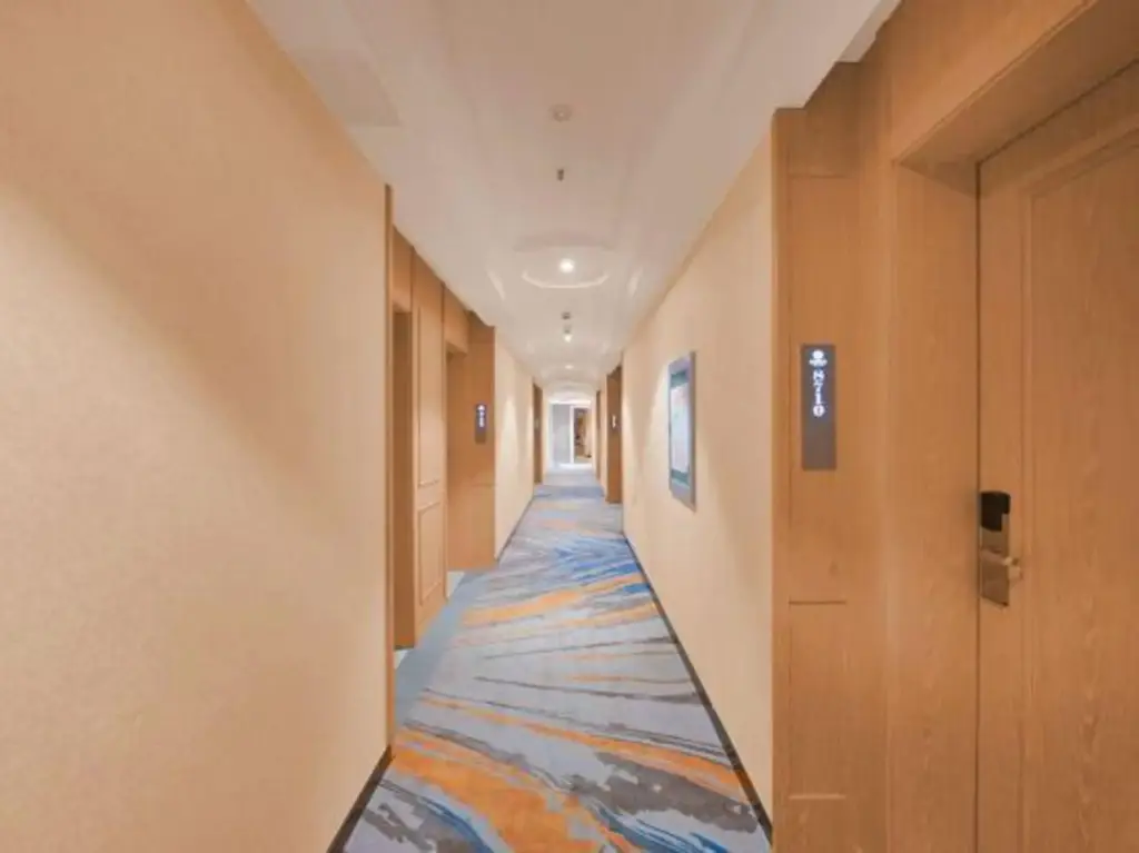 Нанкин: Vienna Hotel (Nanjing Hexi Golden Eagle Shop)