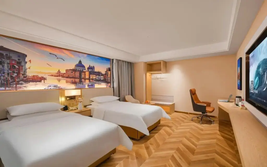 Нанкин: Vienna Hotel (Nanjing Hexi Golden Eagle Shop)