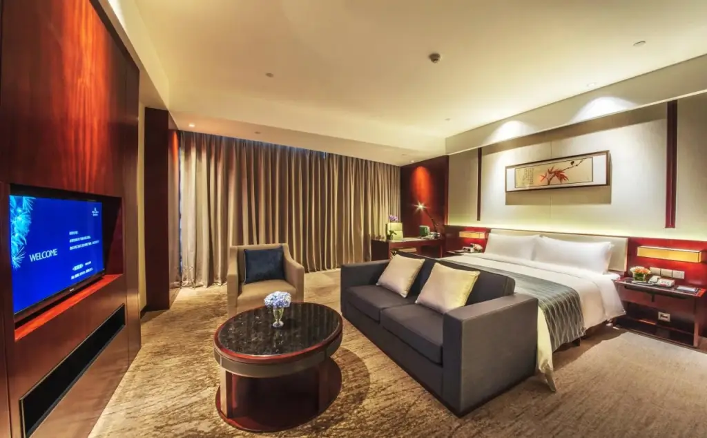 Chongqing River Hotel — фото 1