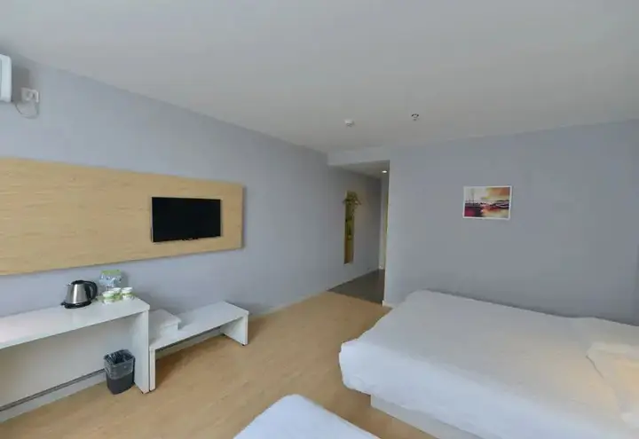 Пекин: Motel 168 (Beijing Lishuiqiao Metro Station)
