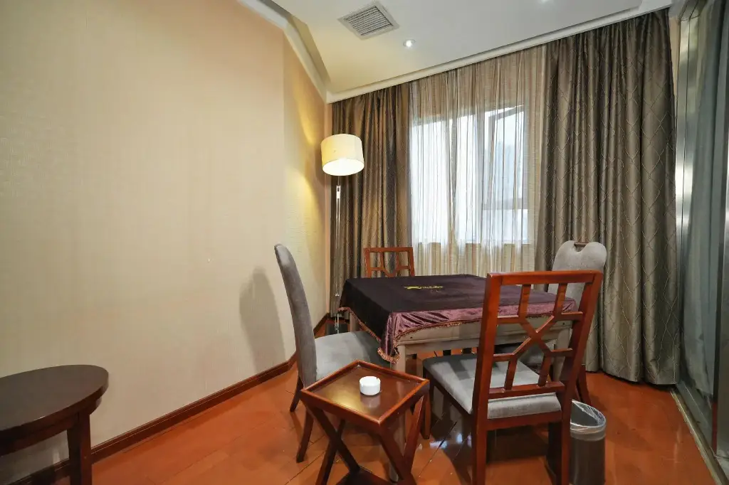 Ухань: Tangchi Jinyue Hotel Wuhan Qingshan Jiansan