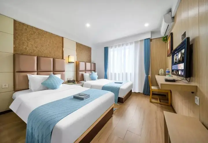 Чунцин: Laisu Hotel (Chongqing Auditorium)