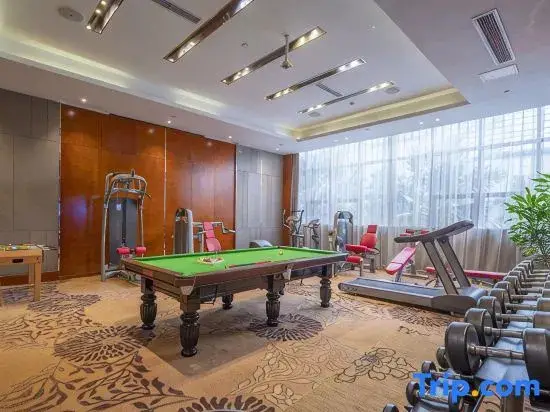 Чунцин: Royal Hotel (Chongqing Liangjiang)
