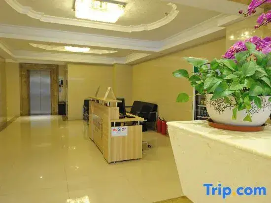 Дунгуань: Dongguan Jufu Hotel (Changping Xianglong World Shop)