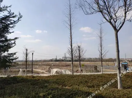 Линьи: Taoyuan Hotel