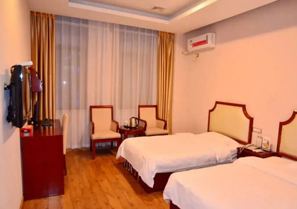 Шиянь: GreenTree Alliance ShiYan Middle BeiJing Road Jinling International Hotel