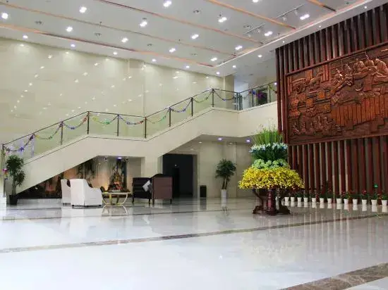 Ухань: CCNU Educational Training Center