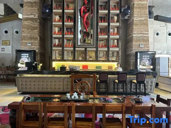 Чунцин: River & Holiday Maple Hotel
