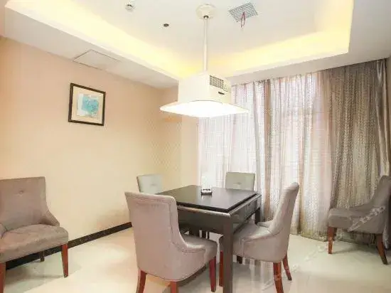 Чанша: Yixin Yayue Hotel (Changsha Red Star Exhibition Desiqin Plaza)