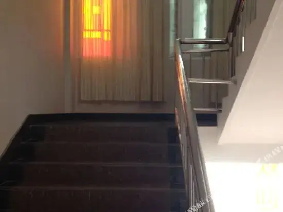 Ухань: Xingye Hotel