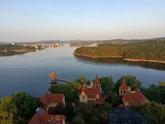 Ухань: Qianshuiwan Resort
