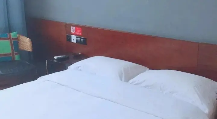 Ухань: Hotel Eclair