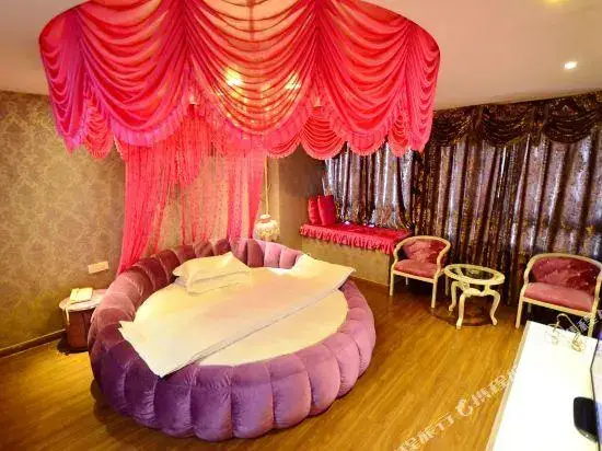 Ухань: Wuhan Jiyuqiao Shangfei Theme Hotel