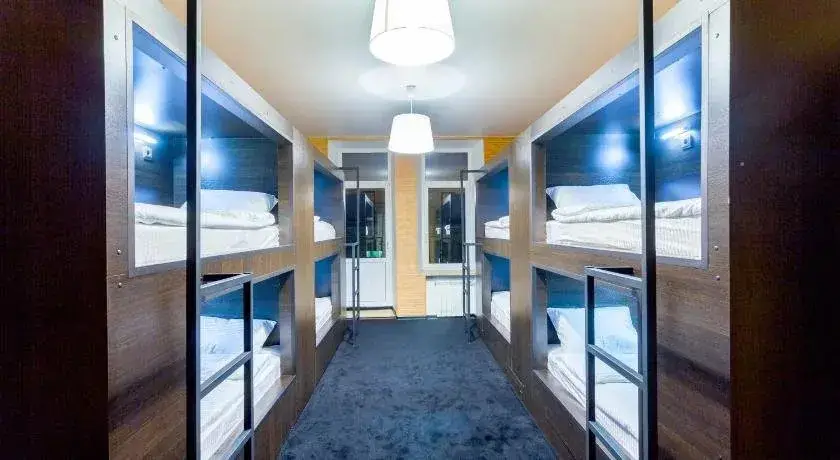 Санкт-Петербург: Capsular World Hostel