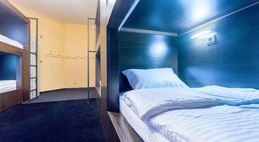 Санкт-Петербург: Capsular World Hostel