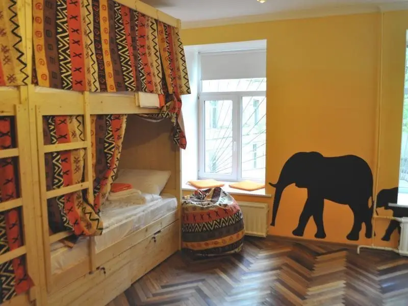 Санкт-Петербург: Suricata Hostel