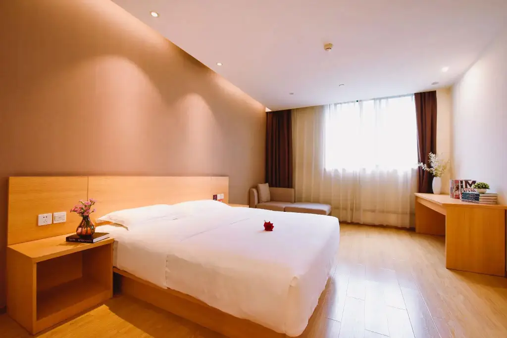 Чунцин: 7 Days Premium Hotel (Chongqing Longtousi North Railway Station Center)