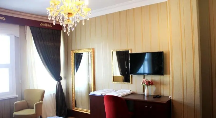 Бююкада: Büyükada Royal Hotel