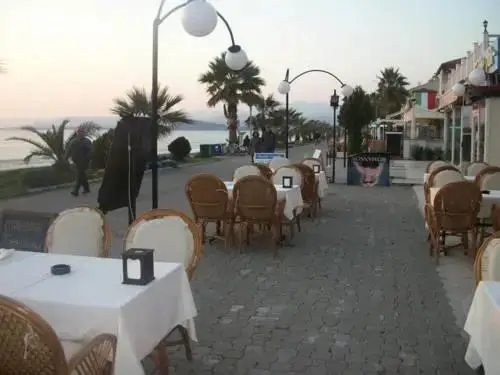 VOJO Beach Hotel — фото 1