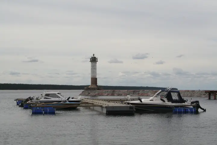 Приозерск: Отель Капитан Морган