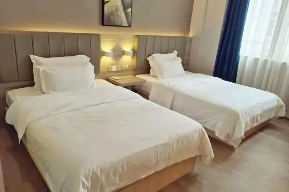 Чунцин: 7 Days Inn Chongqing Hongqihegou Light Rail Station Branch