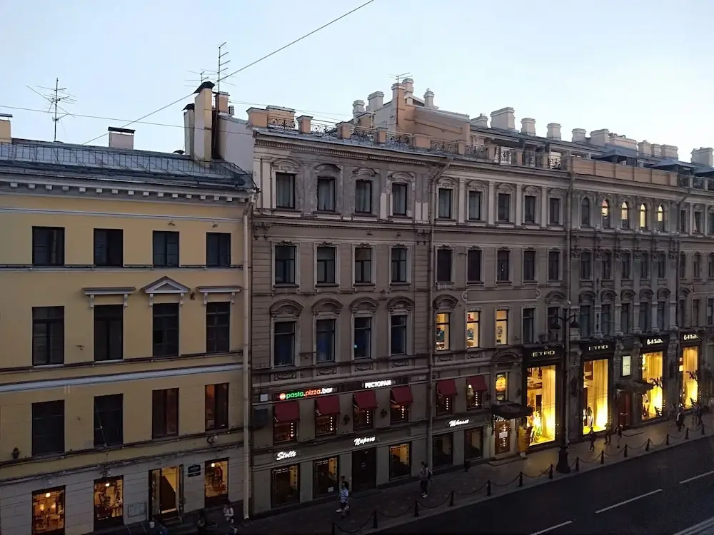 Арт-Мир на Невском — фото 1