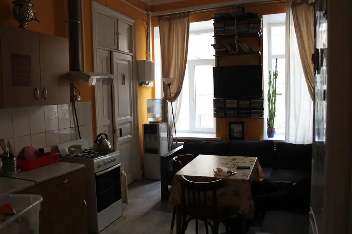 Санкт-Петербург: Guest House