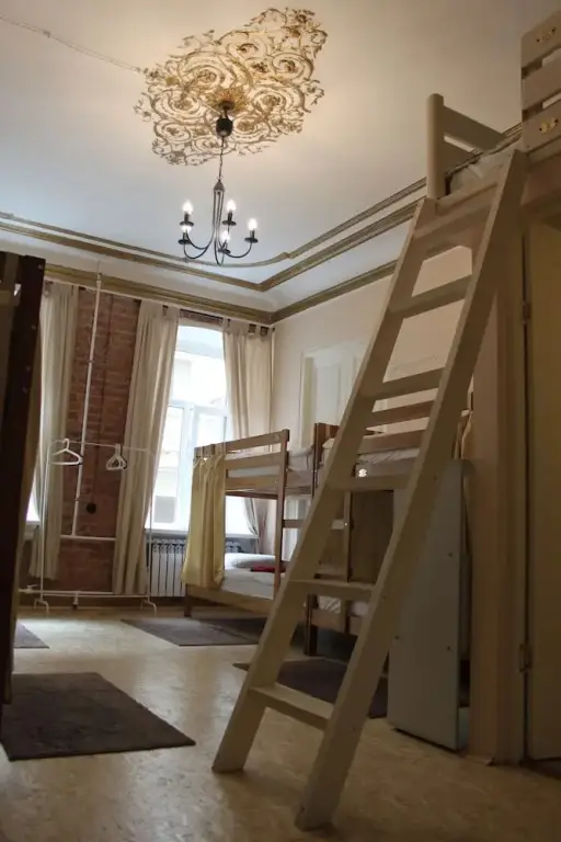 Санкт-Петербург: Guest House
