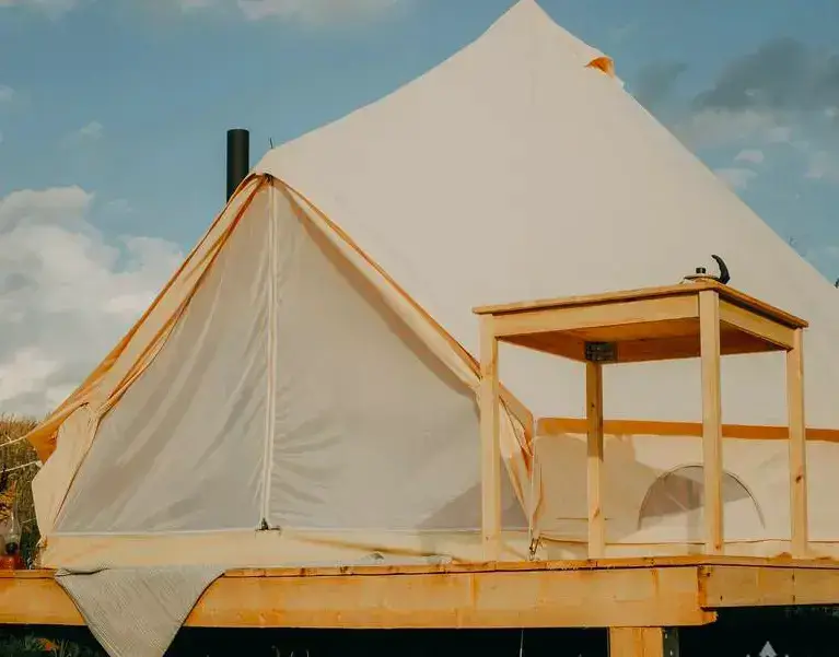 Санкт-Петербург: Pole Beskonechnosti Camping