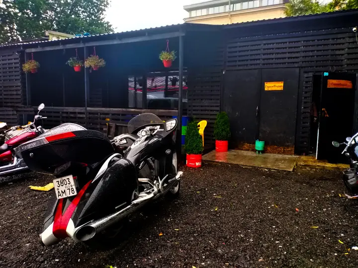 Санкт-Петербург: GarageSaray Hostel