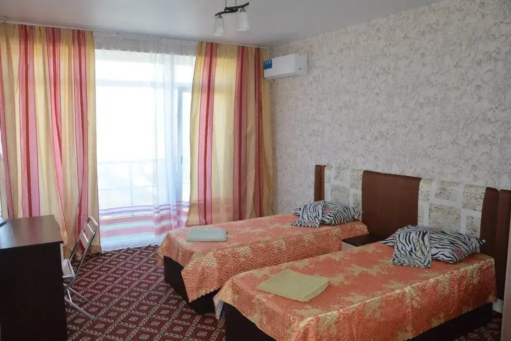 Штормовое: Guest House Leo