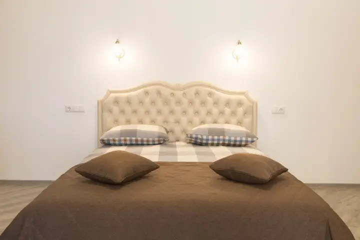 Прибрежное (Сакский район): Iguana Guest House