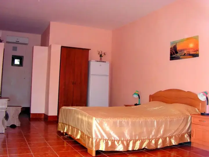Оленевка: Aquilon Guest House