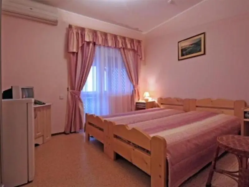 Оленевка: Smerekova Hata Kryim Hotel