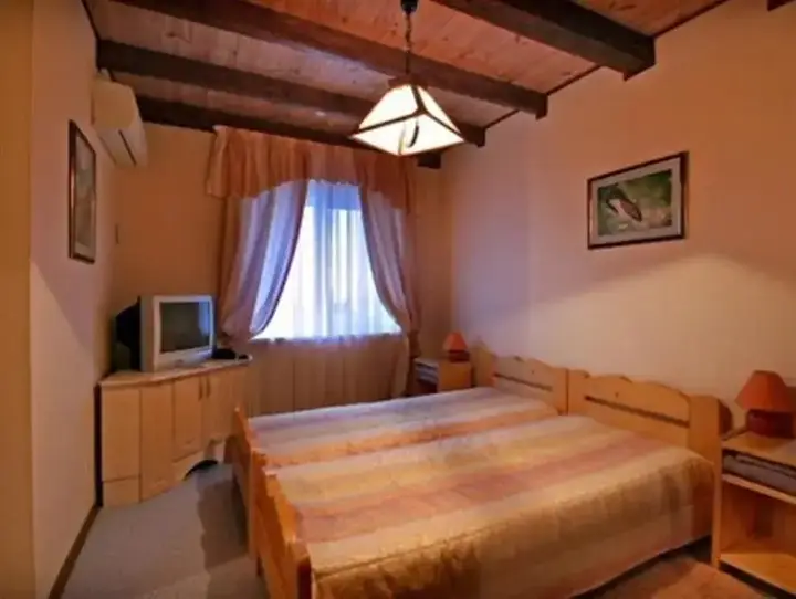 Оленевка: Smerekova Hata Kryim Hotel