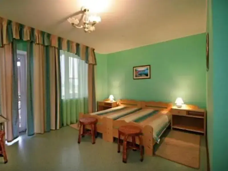 Оленевка: Smerekova Hata Kryim Hotel