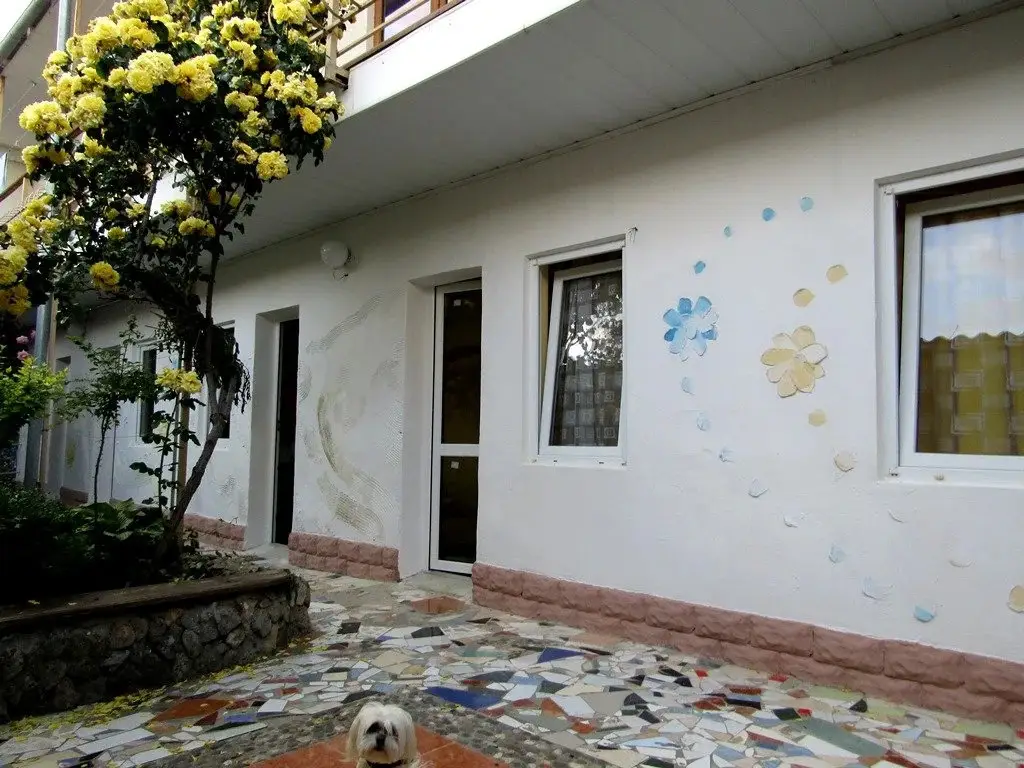 Заозерное: Roza Guest House