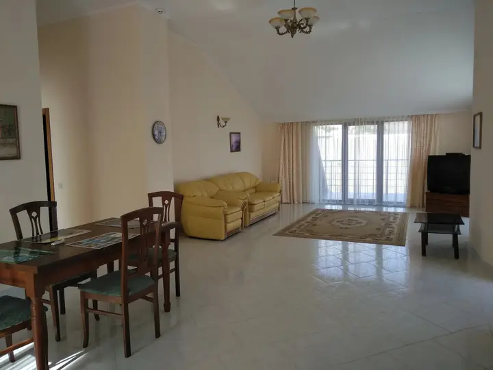 Ялта: CB Guest House