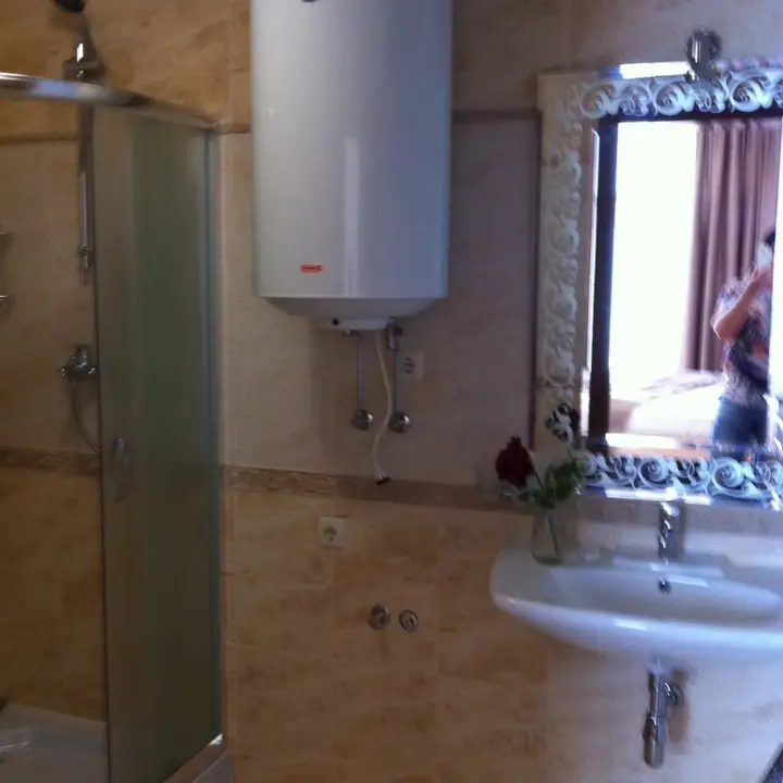 Ялта: CB Guest House