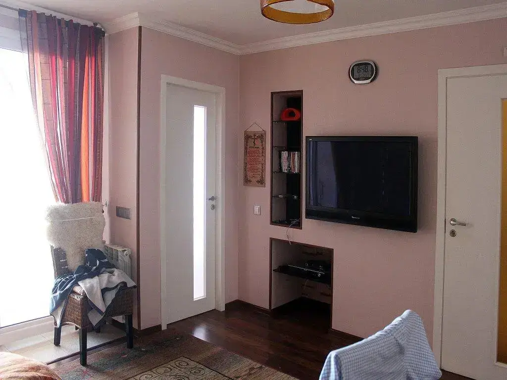 Алупка: Elling Oliviya