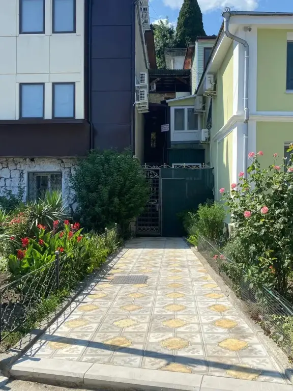 Алупка: Гостевой дом Галон