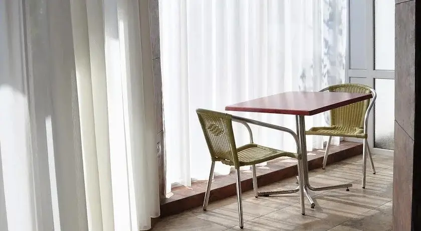 Алупка: Park Hotel Alubika