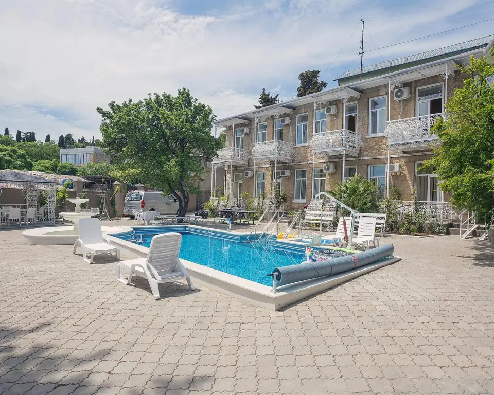 Алупка: Villa Mariya Khitrovo