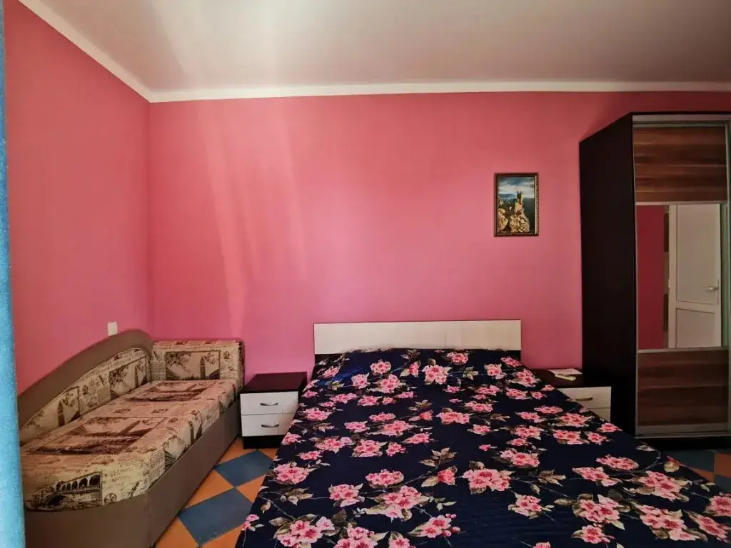 Береговое (Феодосия): Dikaya Vishnya Guest House