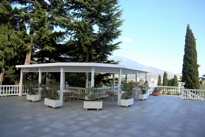 carousel image 5