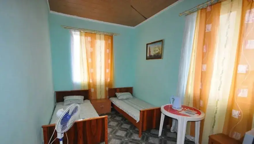 Lazurny Guesthouse — фото 1