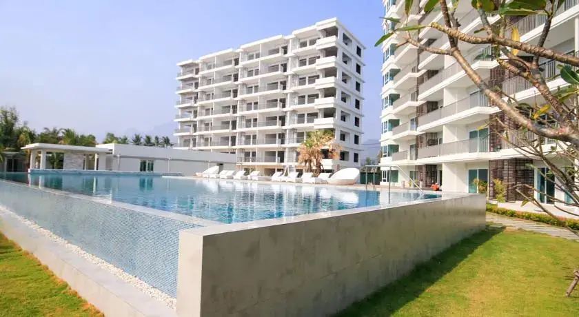Сам-Рои-Йот: The Sea Condo @Pranburi
